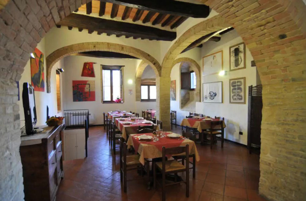 Agriturismo La Ginestrella Civitella D'Arna Buitenkant foto