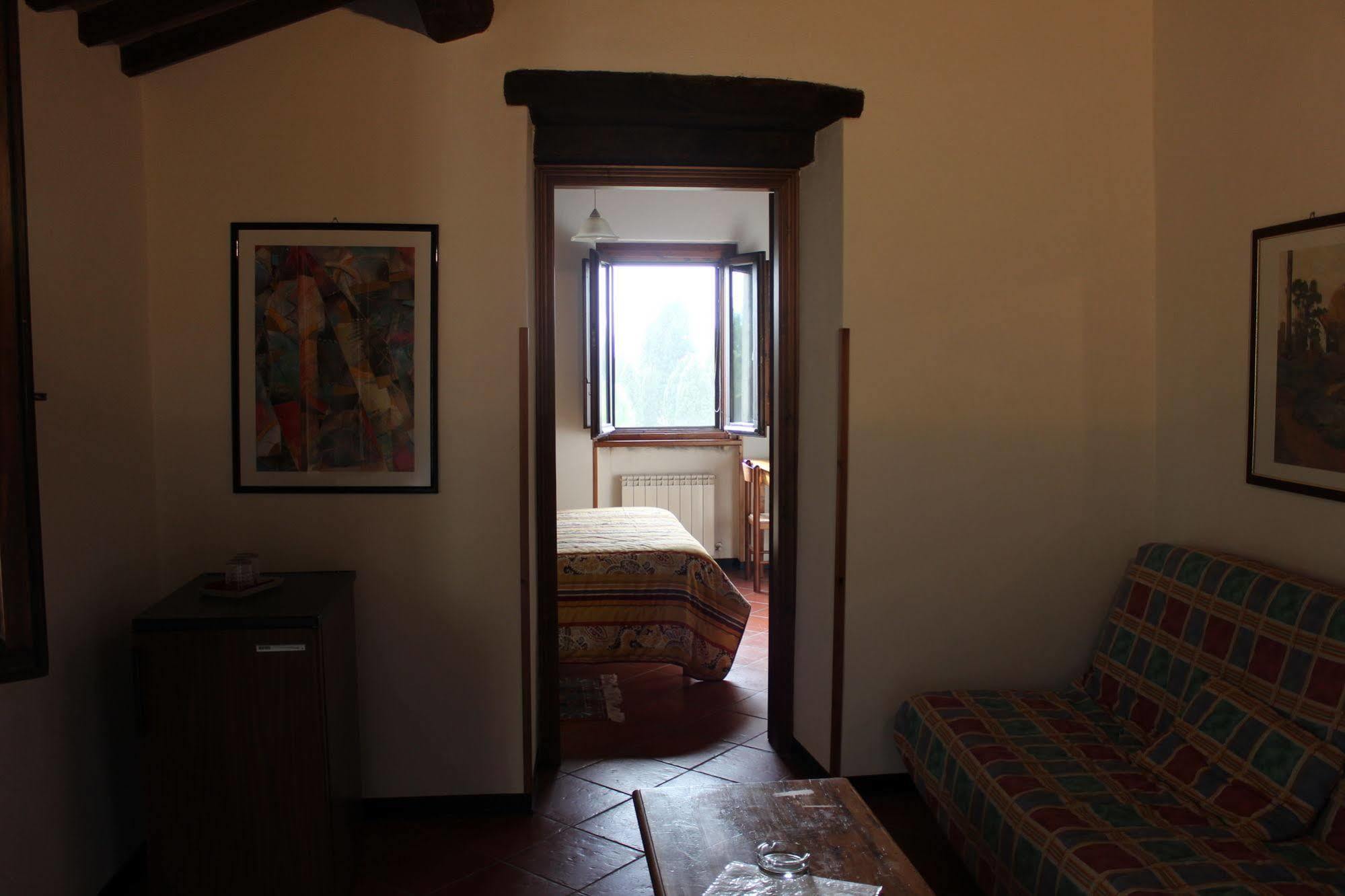 Agriturismo La Ginestrella Civitella D'Arna Buitenkant foto