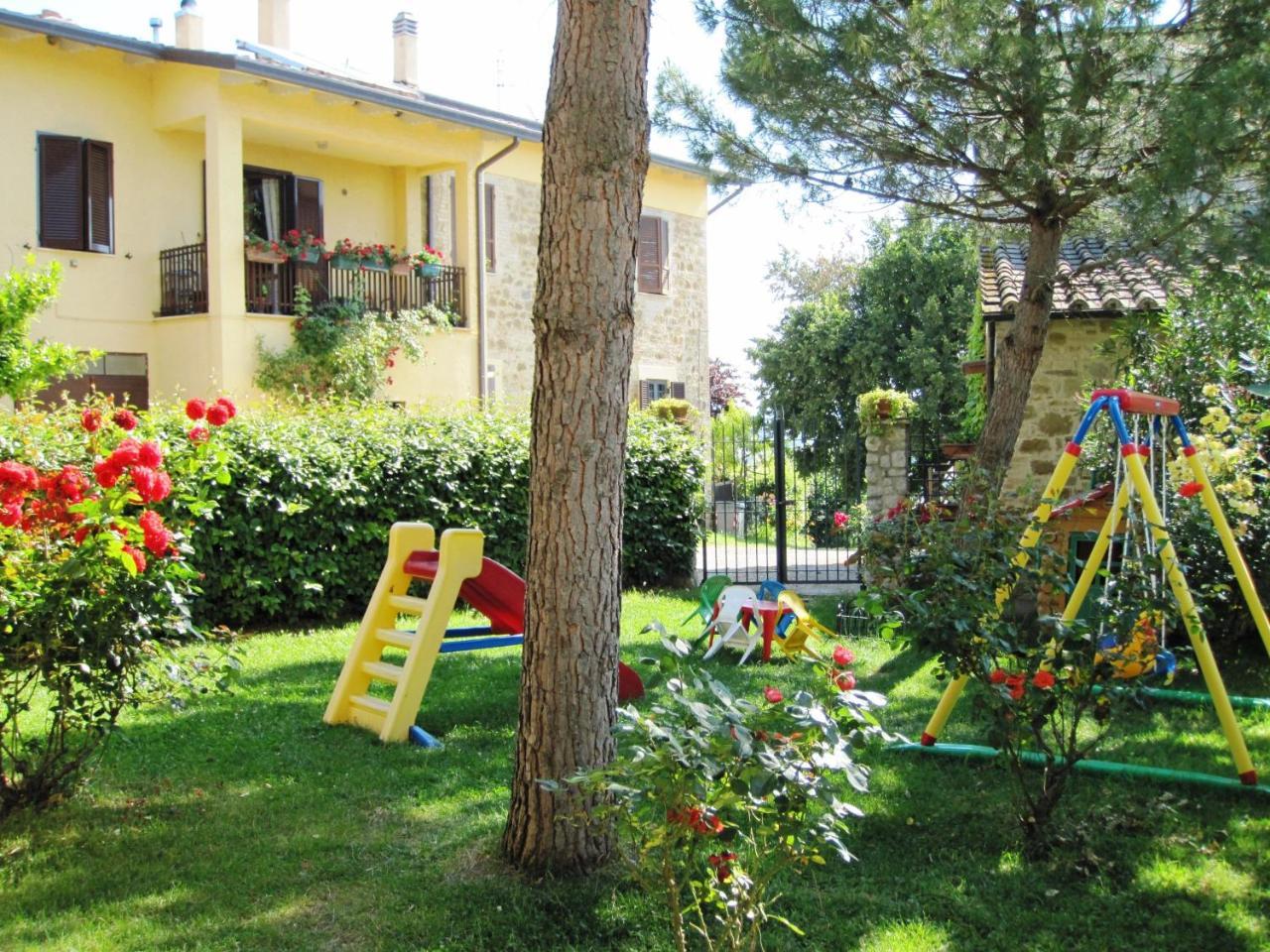 Agriturismo La Ginestrella Civitella D'Arna Buitenkant foto